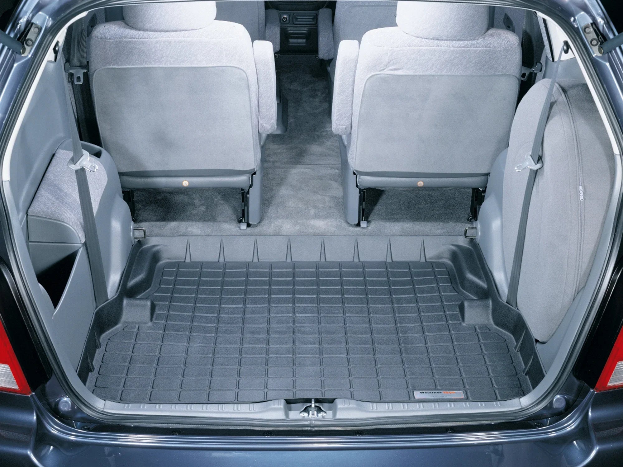 Tech Cargo Trunk Liner Fitting with Oasis, Odyssey - Behind 2nd Row Seating, Black