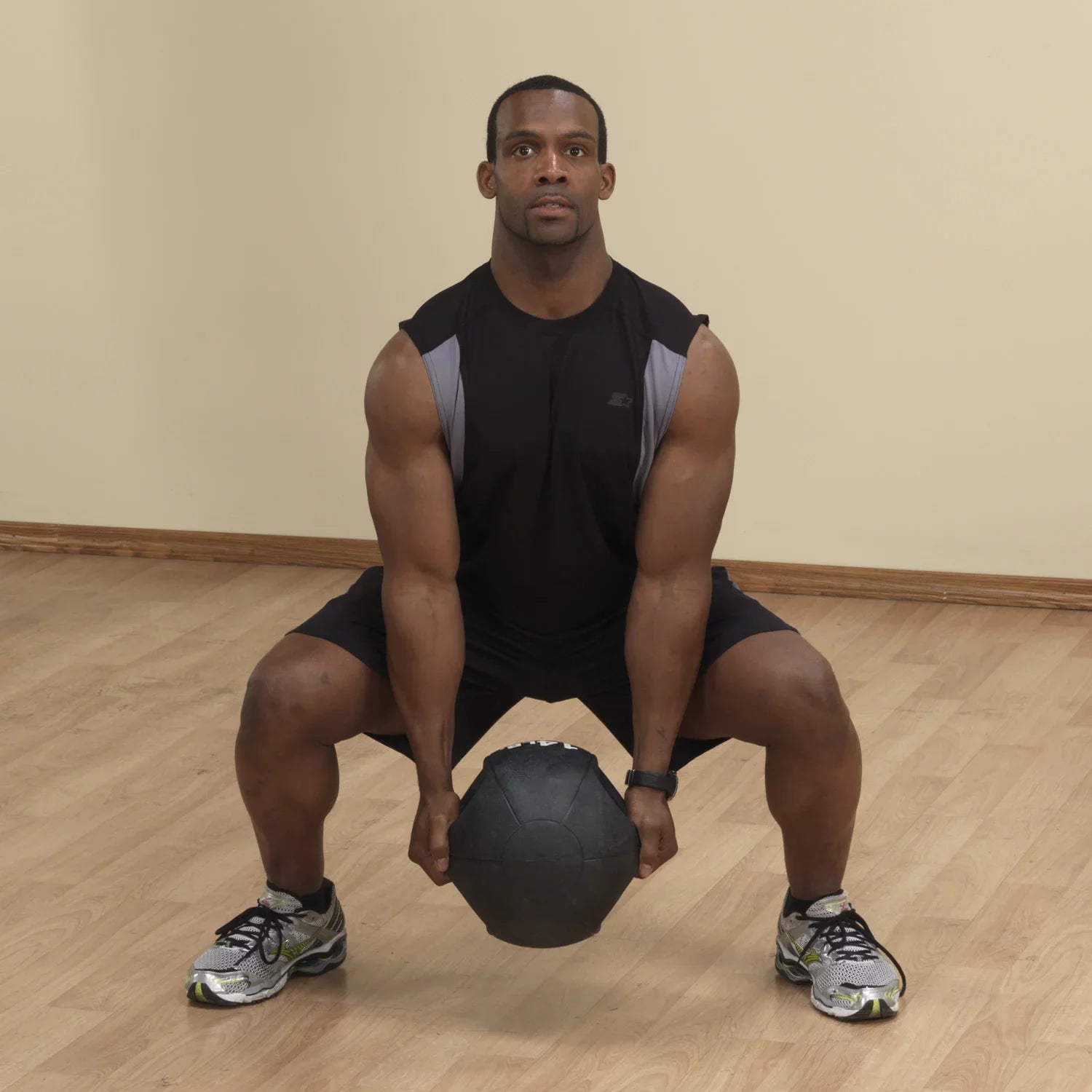 BSTDMB14 14lb BLack Dual Grip Medicine Ball