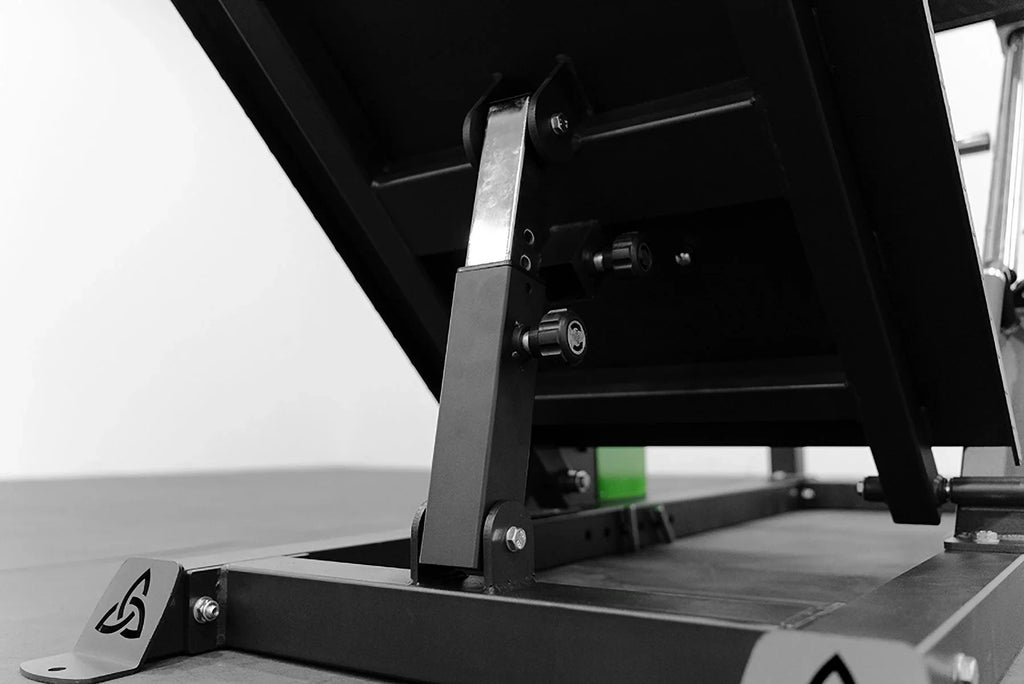 BOLT OUTLAW: Adjustable Leg Press/Hack-Squat Combo