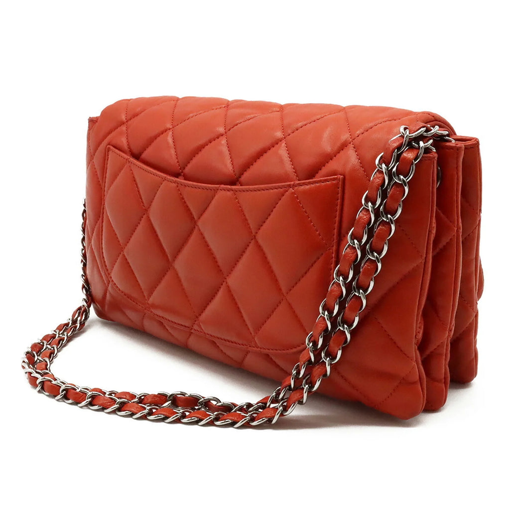 Pre-Owned CHANEL Chanel matelasse here mark chain shoulder bag accordion leather blood orange (Good)