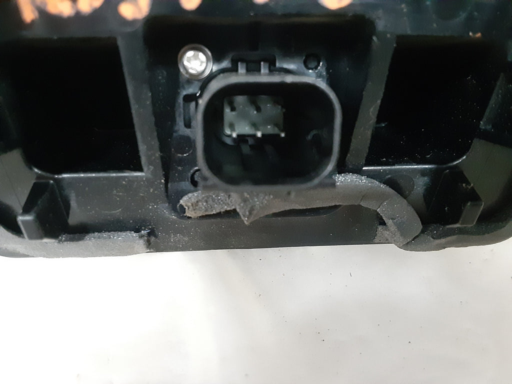 Pre-Owned 2018-2020 Toyota Camry Rear View Lid Mounted Backup Camera 86790-06090 OEM (Good)