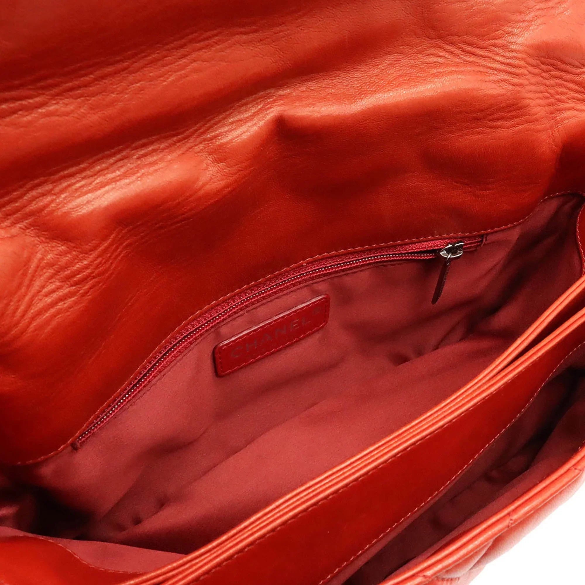 Pre-Owned CHANEL Chanel matelasse here mark chain shoulder bag accordion leather blood orange (Good)