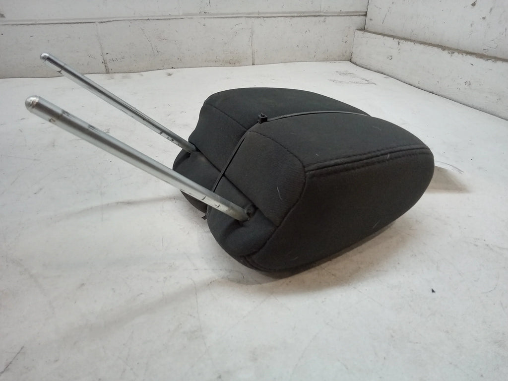 Pre-Owned 12 Jeep Wrangler Cloth Headrest Left Or Right OEM (Good)